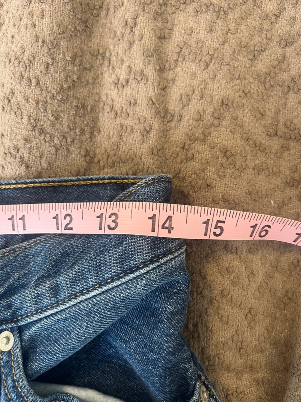 Levi's ‘94 Baggy Jeans in Medium Blue Wash - Picture 6 of 6